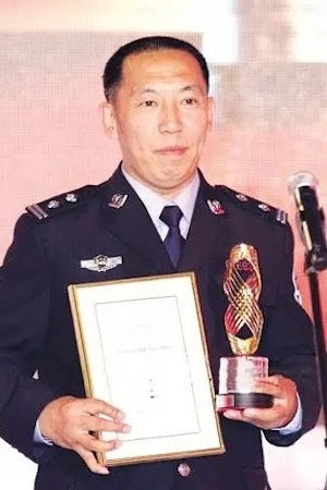 马国伟